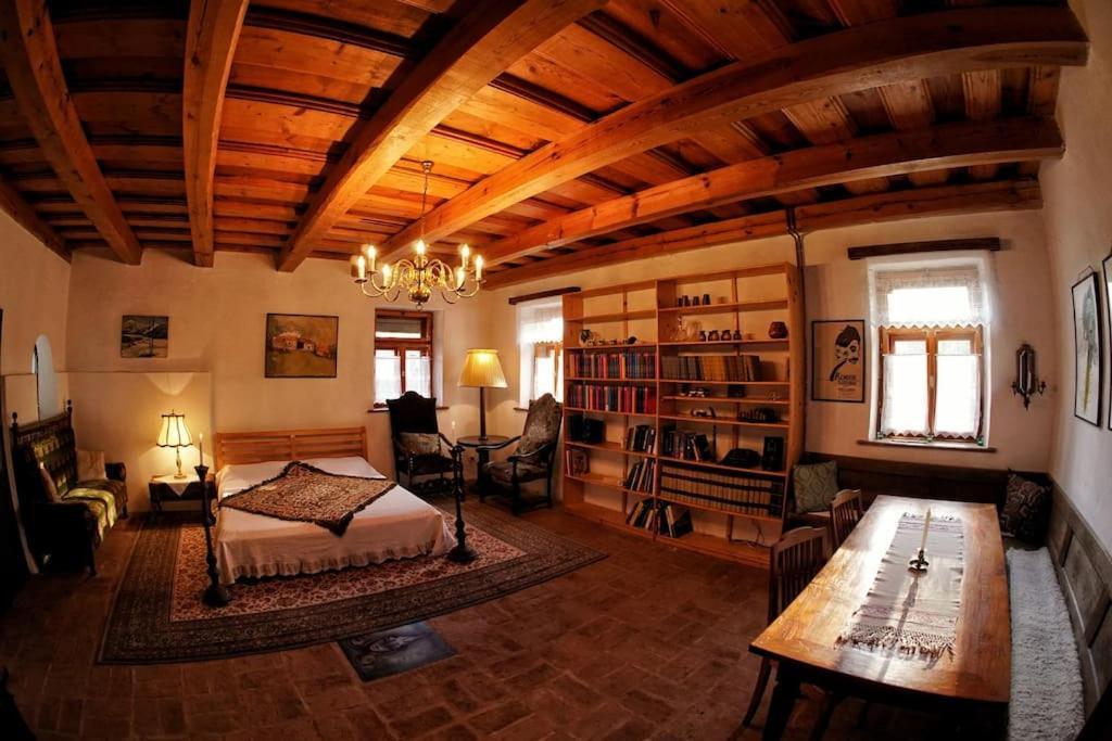 Stilvolles Landhaus Im Dreilaendereck Felsőszölnök Esterno foto