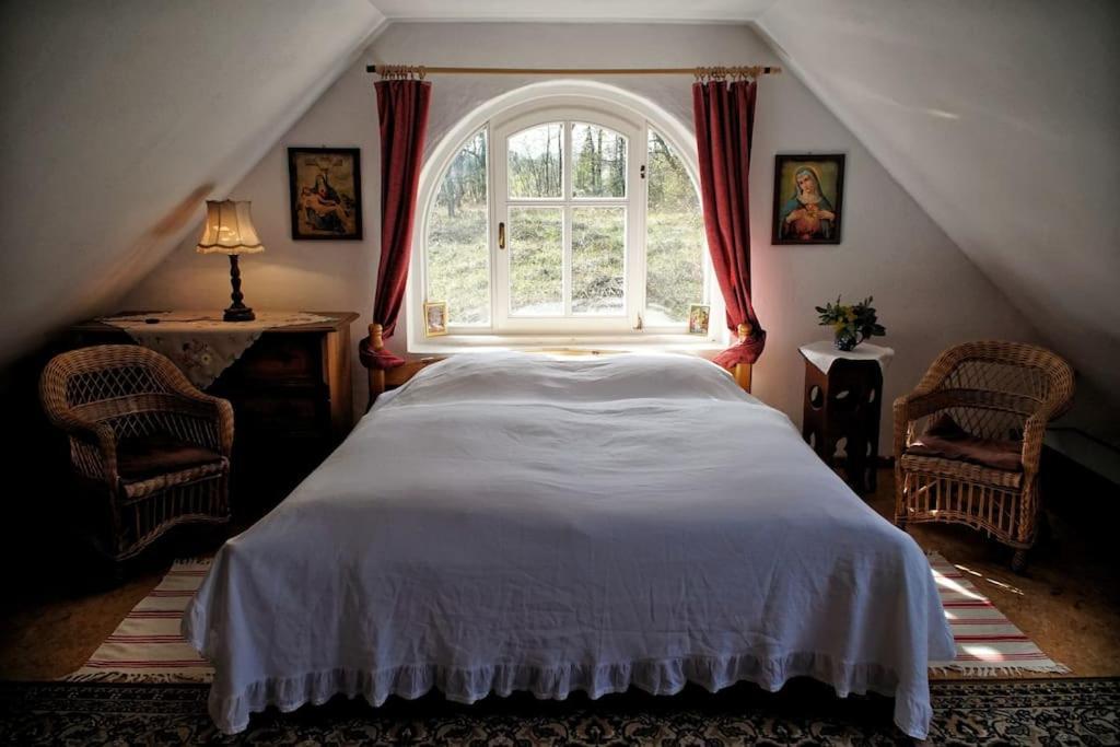 Stilvolles Landhaus Im Dreilaendereck Felsőszölnök Esterno foto